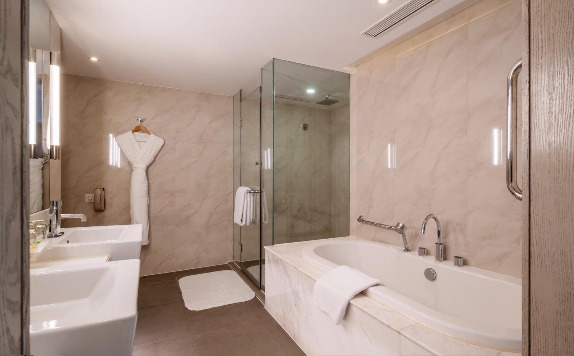 Holiday Inn Kunming City Centre By Ihg Exterior foto